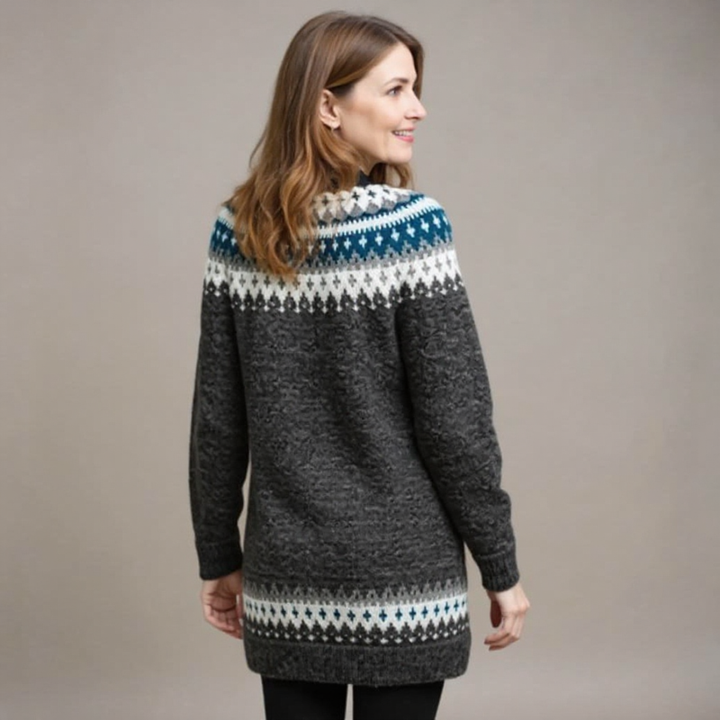 Chloe & Rose  – Classic Icelandic Wool Sweater